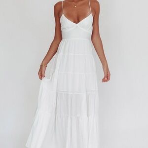 Selfie Leslie - Main Attraction Cami Strap Maxi Dress White XS